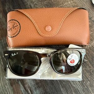 Ray-Ban Black/Brown Sunglasses with Brown Case